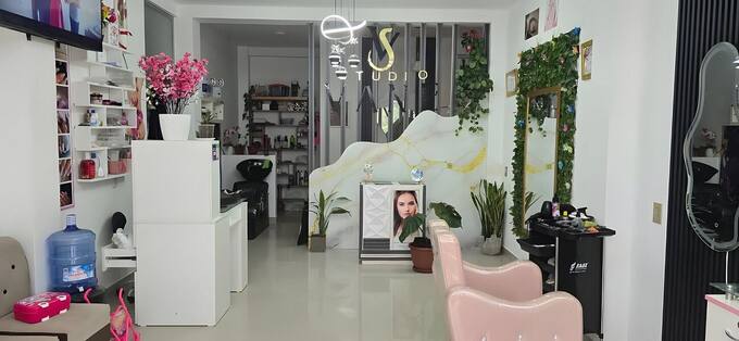 Vivienda con local comercial
